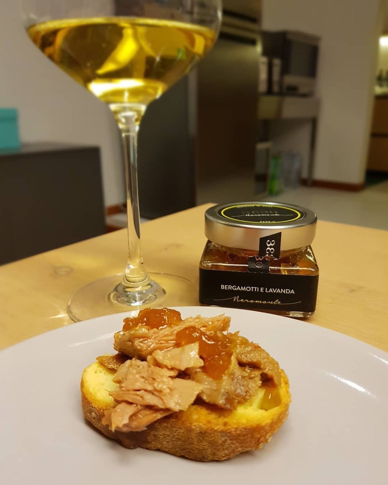 Bruschetta tonno e marmellata 